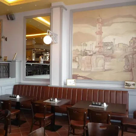 別荘 Doppelzimmer Buffet, Direkt Am Alten Strom